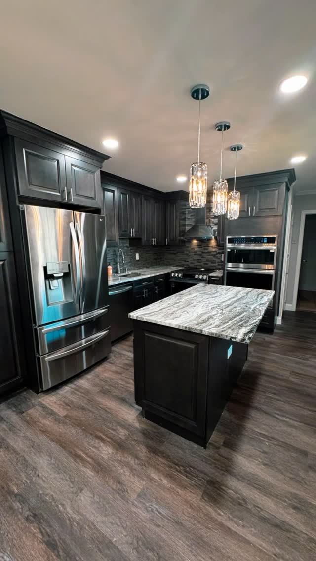 Espresso Shaker kitchen with stainless appliances